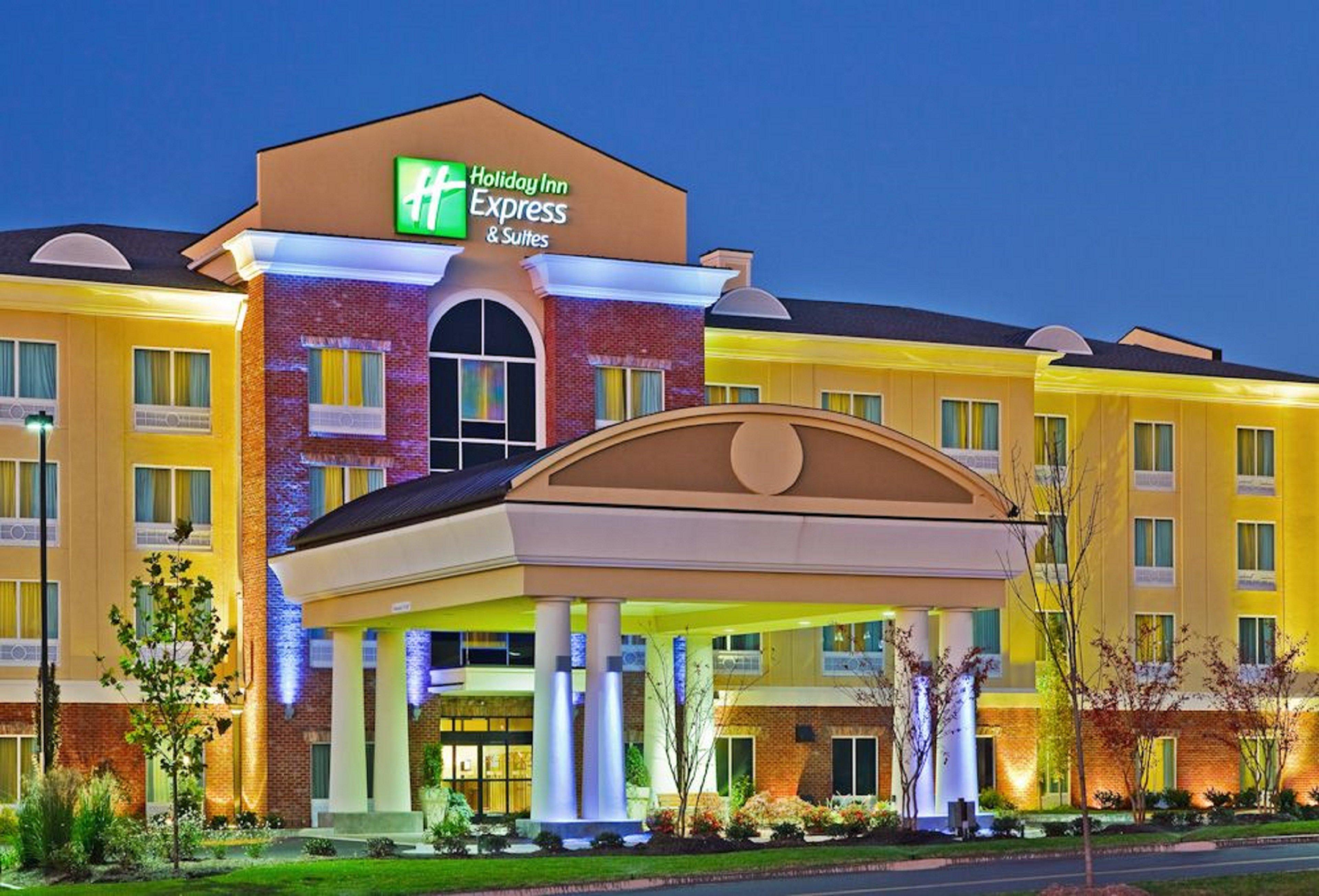 Hotel Express & Springs - Chattanooga By Ihg