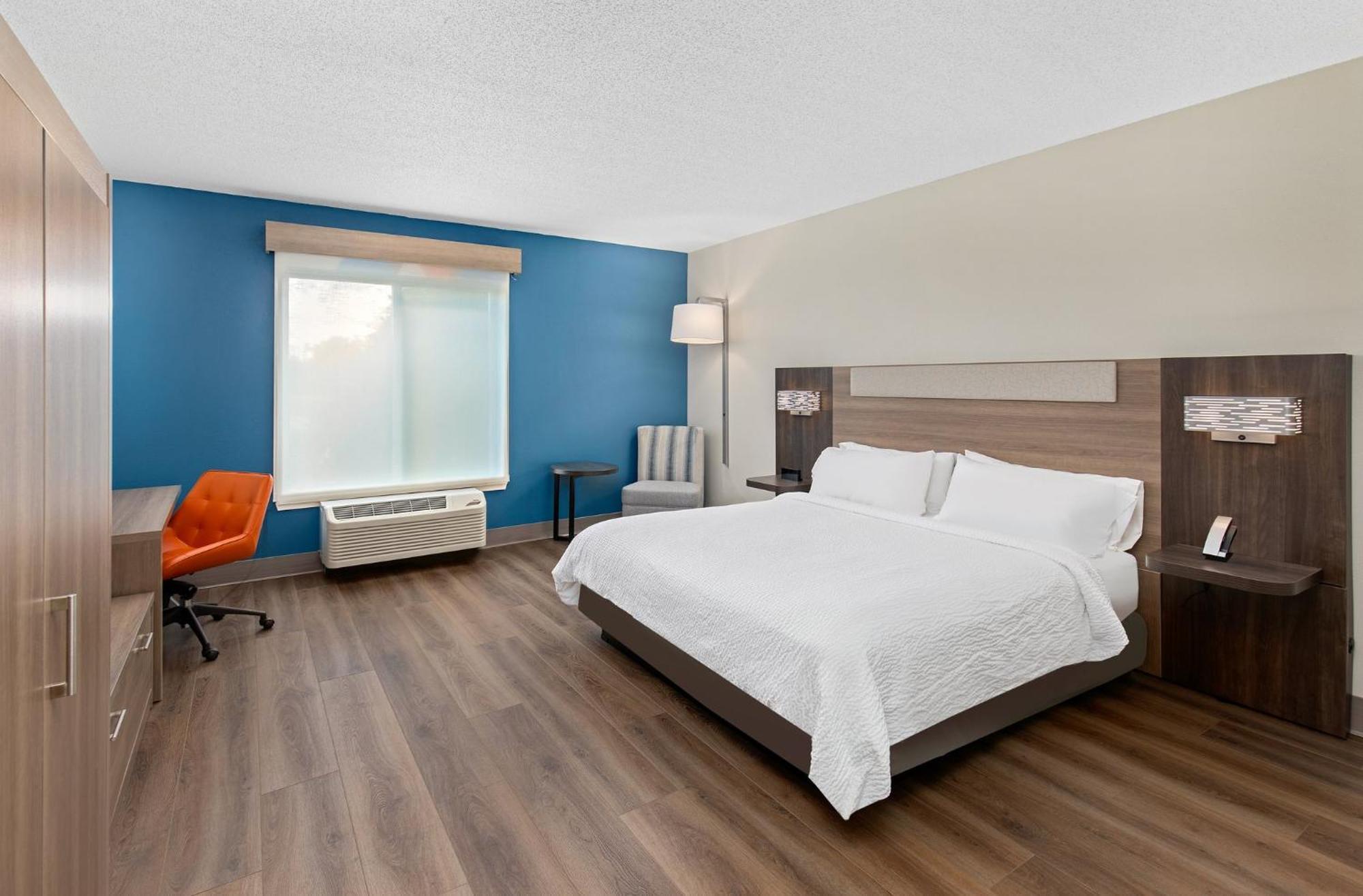 Hotel Express & Springs - Chattanooga By Ihg 2*