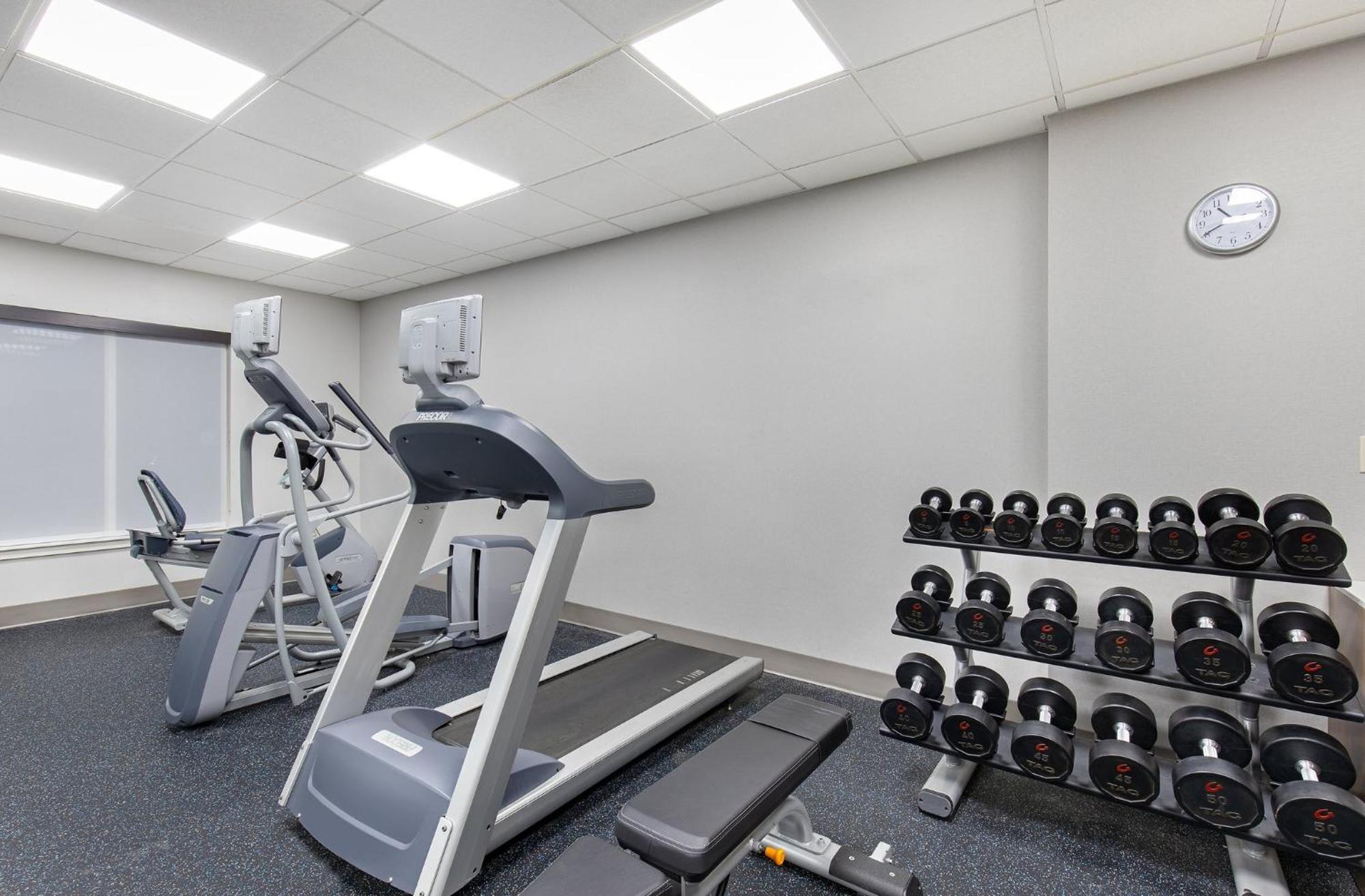 Hotel Express & Springs - Chattanooga By Ihg