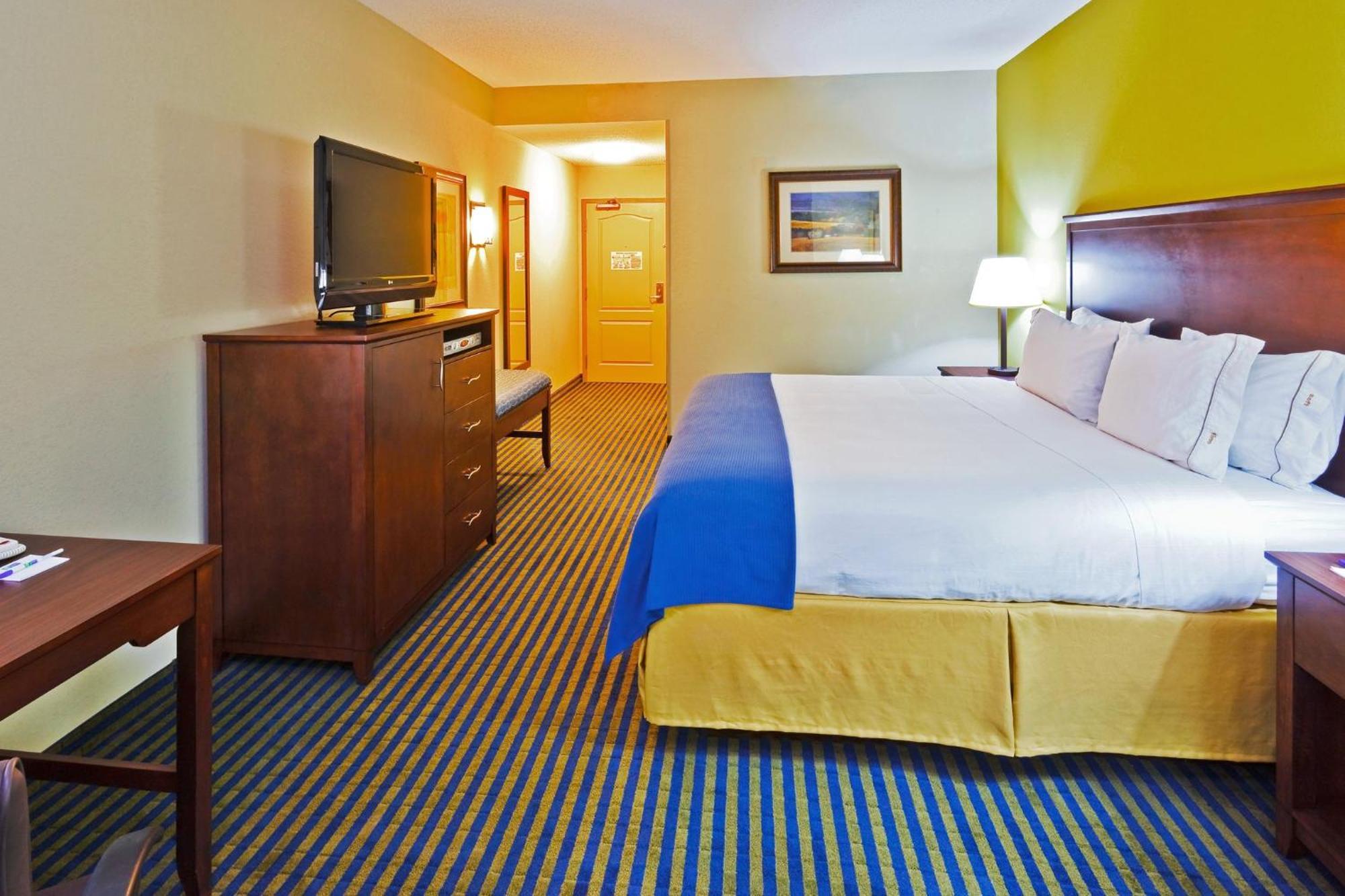 Hotel Express & Springs - Chattanooga By Ihg 2*